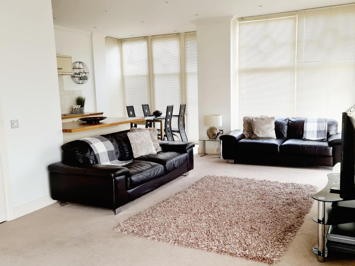 Seas The Day - Beachfront Apartment - Sleeps 4 Ramsgate Extérieur photo