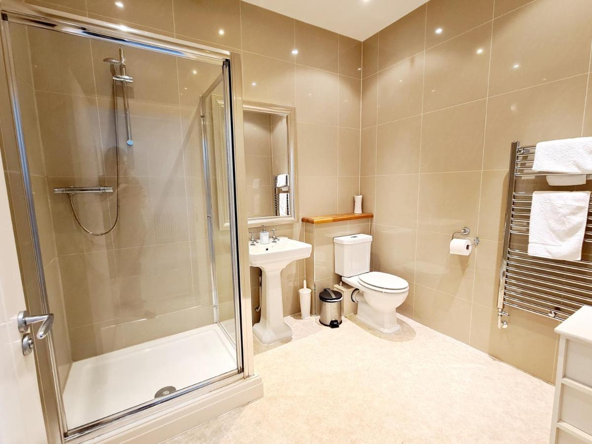 Seas The Day - Beachfront Apartment - Sleeps 4 Ramsgate Extérieur photo